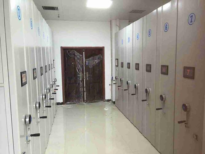 重庆闭合式档案密集柜课桌椅